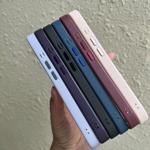 Funda de Teléfono con Ranuras y Relleno de Resina para iPhone 17 16 15 14 13 12 11 Pro Max, Carcasa Metálica Dorada - Product Image 4