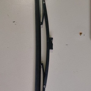 ใบปัดน้ำฝน Zhongzhe Chitu รุ่น 83505426 แบบ Bone Type สำหรับรถ Jeep CJ5 CJ6 CJ7 ทำจากยางสังเคราะห์ - Product Image 2
