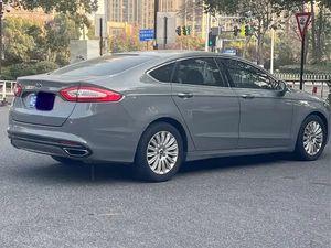 Aileron de coffre arrière en aluminium et fibre de carbone d'<span class=keywords><strong>occasion</strong></span> pour <span class=keywords><strong>Ford</strong></span> Mondeo Fusion Berline 2013 avec phares LED - Product Image 4