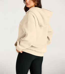 Streetwear de haute qualité, sweats à capuche unis et lourds au design personnalisé pour femmes - Product Image 4