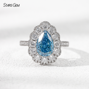 แหวนเพชรแล็บ 18k ทองคำขาว รูปทรงลูกแพร์ สีฟ้า แหวนหมั้นเพชรแล็บ - Product Image 1