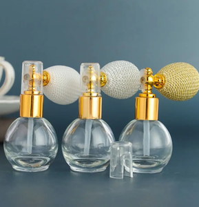 Atomizador de <span class=keywords><strong>Perfume</strong></span> Recargable Vintage de Vidrio con Bomba de Pulverización de 13 mm y Tubo de 18 mm para Regalo de <span class=keywords><strong>Mujer</strong></span> - Product Image 3