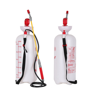 Pulvérisateur à pompe 1,35 gal (5 L) pour plantes de jardin, mauvaises herbes et entretien des pelouses avec buse réglable et soupape de sécurité - Product Image 3