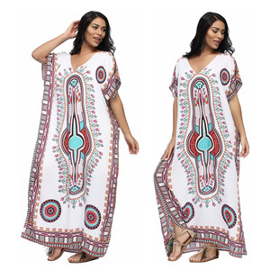 Robe longue blanche à imprimé ethnique pour femmes, col en V profond, robe de plage d'été - Product Image 1