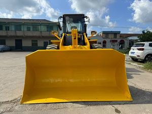 Cargador de ruedas diésel hidráulico Komatsu WA320 usado Original superventas con excelentes condiciones de trabajo alta calidad mejor precio - Product Image 3