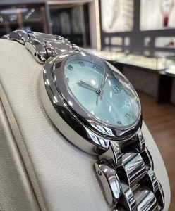 Reloj de Mujer Azul, Elegante, de Acero Fino, de Calidad y Lujo - Product Image 3