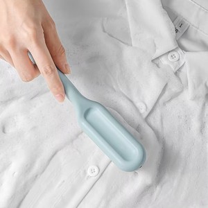 Cepillo de cerdas suaves de mango largo para limpiar zapatos y ropa, con potente eliminación de manchas y minimización de desprendimiento de cerdas para limpieza del hogar - Product Image 4