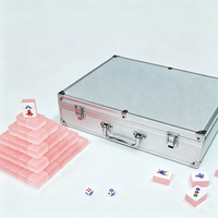 Vente en gros usine – Nouveau jeu de mahjong de luxe portable en acrylique transparent rose gelée, ensemble complet avec valise en aluminium argenté, logo personnalisé 4