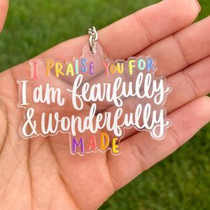 Mẫu miễn phí nhựa móc chìa khóa tùy chỉnh cá nhân logo Acrylic keychain thiết kế logo bán buôn lấy cảm hứng từ rõ ràng Acrylic móc khóa - Product Image 2