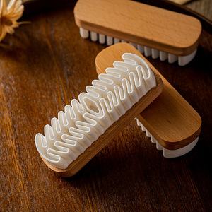 <span class=keywords><strong>Brosse</strong></span> en daim personnalisée avec logo, <span class=keywords><strong>brosse</strong></span> en daim crêpe pour nettoyer le daim, le nubuck sur les bottes, les chaussures, les vestes, Fiamme, soin du cuir de luxe - Product Image 4