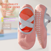 Chaussettes de yoga antidérapantes en coton de haute qualité avec logo personnalisé et bande, idéales pour le Pilates (modèle gratuit)