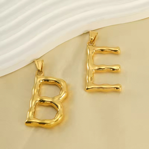 18K thép không gỉ 26 ban đầu thư Bảng chữ <span class=keywords><strong>c</strong></span>ái đồ trang sứ<span class=keywords><strong>c</strong></span> quyến rũ hip hop Vàng Tre Thư Mặt dây chuyền cho vòng <span class=keywords><strong>c</strong></span>ổ làm - Product Image 4