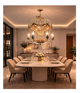 Lustre inspiré du style vintage, en forme de montgolfière, style français, en laiton orné, pour salle à manger et salon parisien - Product Image 1