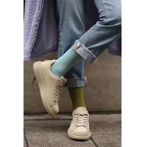 Chaussettes mi-mollet en coton pour femmes, décontractées, douces, respirantes, à imprimé floral, pour usage quotidien, 3 paires - Product Image 4