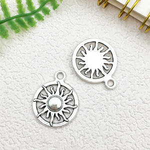 Nouveau pendentif en argent Antique multi-styles de haute qualité bracelet à bricoler soi-même collier accessoires fabrication de bijoux - Product Image 1