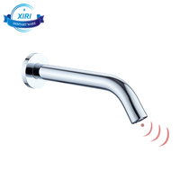Robinet à capteur infrarouge mural Robinet de salle de bain froid simple sans contact Alimentation CC, robinet mural couleur chrome 8856