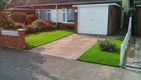 Faux tapis vert en rouleau d'herbe artificielle