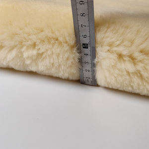 生の羊皮はサドルを作るための高密度子羊の皮をせん断オーストラリアの自然な高品質の羊皮 - Product Image 3