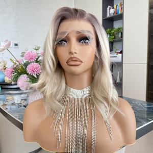 Perruques synthétiques courtes style français 13x4 avec dentelle, grandes ondulations, effet ombré blond, aspect naturel pour usage quotidien - Product Image 1