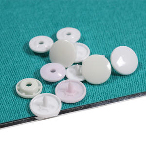 ABPF Forma de inicio redonda T3 T5 T8 Botón <span class=keywords><strong>a</strong></span> presión de plástico Botones de sujeción <span class=keywords><strong>a</strong></span> presión <span class=keywords><strong>para</strong></span> <span class=keywords><strong>ropa</strong></span> de bebé Clips de <span class=keywords><strong>ropa</strong></span> Botón decorativo - Product Image 6
