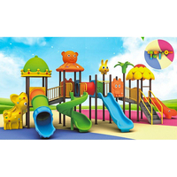 Équipement de terrain de jeu extérieur sûr et écologique avec toboggan et installations en acier et en plastique pour enfants, pour une utilisation dans les jardins et les parcs
