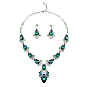 ชุดเครื่องประดับเจ้าสาวสีเขียวสุดพิเศษ สร้อยคอพร้อมต่างหูประดับคริสตัลอเมทิสต์ ดีไซน์เก๋ไก๋ทันสมัย ทำจากโลหะผสมสังกะสี เหมาะสำหรับงานแต่งงานคริสเตียน - Product Image 5