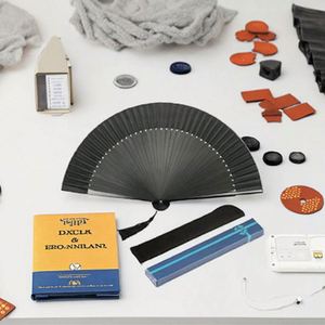 Nuevo Abanico de Mano de Seda Hilada Color Negro Hueso, Ecológico, de Bambú, con Técnica de Tallado, Estilo Elegante para Caballero, Ideal para Halloween - Product Image 3