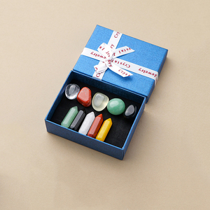 Set Combinato di Sette Colonne Esagonali di Pietre Energetiche Chakra, <span class=keywords><strong>Obelisco</strong></span> Energetico in Cristallo di Quarzo, Esemplare Minerale Reiki, Confezione Regalo per la Guarigione - Product Image 1