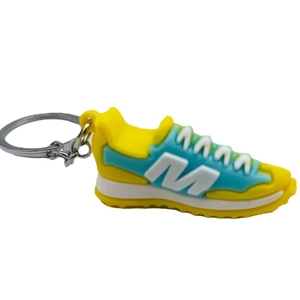 Porte-clés exquis en forme de <span class=keywords><strong>mini</strong></span> baskets 3D, souvenir pour les fans de baskets - Product Image 4
