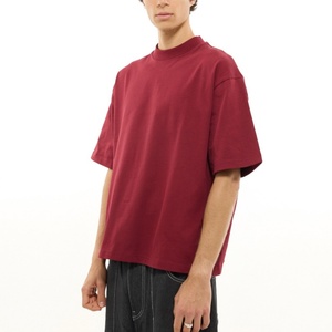 Camiseta Oversize Personalizada <span class=keywords><strong>de</strong></span> Algodón Jersey 100% Pesado 350gsm, Corte Boxy y Cropped, para Hombre, Talla S, con Pantalones Cortos - Product Image 2