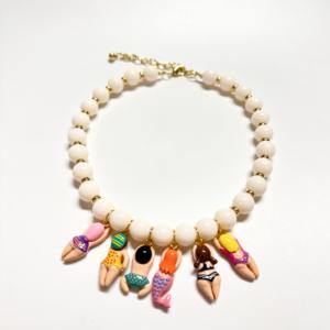 موضة جديدة قلادة الخرز الاكريليك جميلة فتاة صبي قلادة السباحة السيدات لطيف المجوهرات اليومية بالجملة - Product Image 1