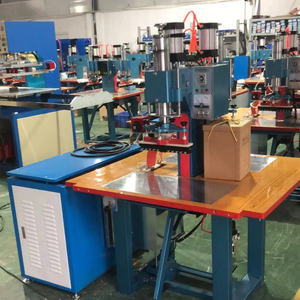 เครื่องเชื่อมสายรัดชุดชั้นใน TPU สำหรับผู้หญิงเครื่องเชื่อมสายรัด PVC ความถี่สูง