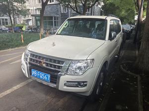 มิตซูบิชิ ปาเจโร V97 ปี 2019 นำเข้า เครื่องยนต์ 3.8L ยูโร 5 รุ่น 6G75 V6 250 แรงม้า เครื่องยนต์ NA เกียร์ 5 สปีด ขับเคลื่อน 4 ล้อ ระบบล็อคเฟืองท้าย II โครงเหล็กแบบ Ladder Frame ความจุถังน้ำมัน 135 ลิตร ระบบเบรกแบบ Dual - Product Image 2
