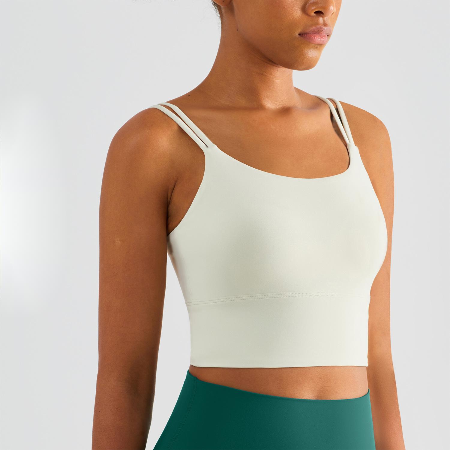 สีงาช้างอ่อน