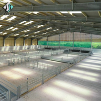 Étable à chèvres préfabriquée bon marché à prix d'usine avec abri design pour ferme laitière pour bovins et caprins vivants