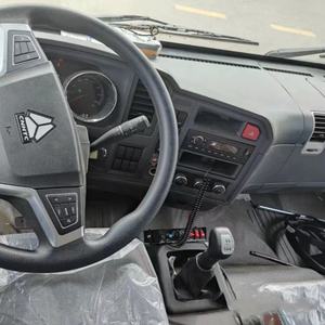 Véhicule de sauvetage routier de 8 tonnes avec Derrick soulevant et remorquant des véhicules échoués HOWO Euro 3 RHD 5 tonnes Wrecker à plat avec grue - Product Image 6