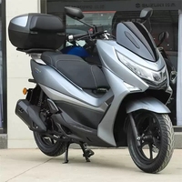 Moto Haojue UHR150 Cruiser avec moteur sans balais 150cc, modèle de tourisme Majesty T3 JYM125T-3A, avec pédalier large et support