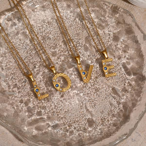 All'ingrosso coppie europee americane migliori amici lettera collana di gioielli placcato oro alfabeto collana per ragazze - Product Image 3