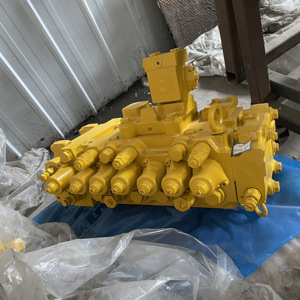 Katup Utama <span class=keywords><strong>Excavator</strong></span> <span class=keywords><strong>Komatsu</strong></span> PC450-6 PC400-6 7234717103 723-47-17103 Katup Kontrol PC450-6 - Product Image 3