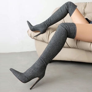 Botas vaqueras ajustadas por encima de la rodilla para mujer, con cremallera lateral, punta puntiaguda, ajuste ancho, talla 46, botines largos - Product Image 3