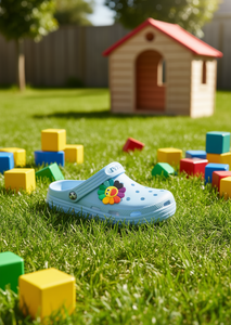 รองเท้าแตะเด็กสีฟ้า ไซส์ 20 พร้อมเข็มกลัดลายการ์ตูน พื้นรองเท้า EVA  วัสดุพลาสติก - Product Image 2