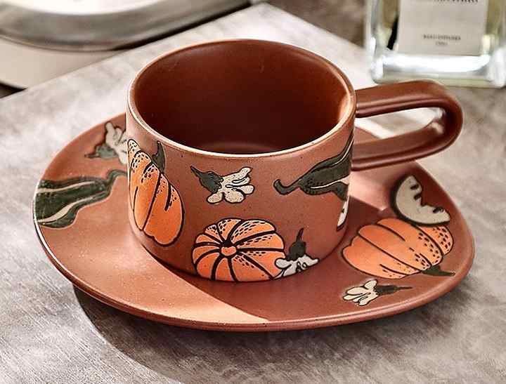 Artisan Porcelain Hand-Painted Breakfast Mug Set Long Handle Ceramic Snack Dish for Coffee and Cuppa Network Red Color