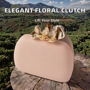 Bolso de mano con bordado étnico indio de diseñador, hecho de algodón/yute, para damas, para novias, fiestas nocturnas, moda hecha a mano. - Product Image 2