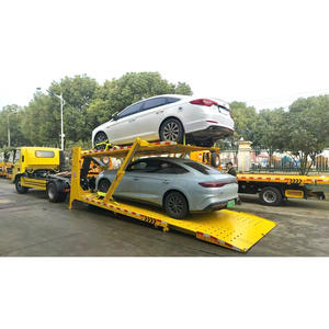 Camion de remorquage à plateau plat à trois essieux pour véhicules en panne et transport de voitures neuves - Product Image 1