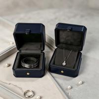 Boîte à bijoux en cuir octogonale de luxe moderne avec un design élégant pour la décoration de la maison, les magasins, les colliers, les boucles d'oreilles, les bagues