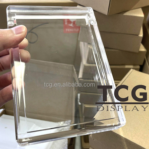 Étui de présentation en acrylique pour cartes TCG avec logo personnalisé, coins prismatiques, pour cartes de collection PSAed Red Shimmer 1/1 <span class=keywords><strong>Rookie</strong></span> Card - Product Image 5