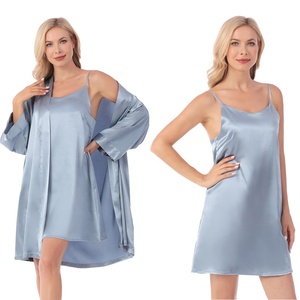 Roupão de Seda Sólida para Mulheres com Lingerie Sexy e Vestido de Noite em Conjunto de Duas Peças para Noivas e Damas de Honra - Product Image 1