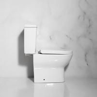 WC moderne en céramique à double chasse allongé, à double sortie (P-Trap/S-Trap), pour usage hôtelier