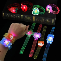 Bracelet lumineux LED créatif, montre flash, cadeau pour enfant, bracelets LED lumineux, bracelets animaux de dessin animé lumineux