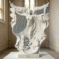 Statue d'ange ailé de grande taille en marbre sculpté à la main, style néoclassique, pour cour d'église, avec figures.